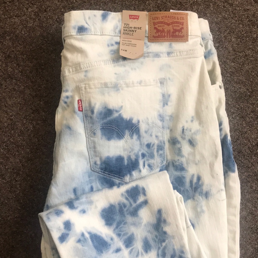 COPY - Brand new Levi jeans